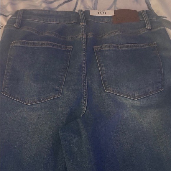 Judy Blue Women's Cropped Jeans - Classic Blue - Picture 3 of 3